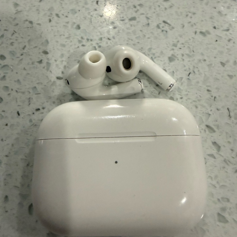 Sleek White Wireless Earbuds with Case